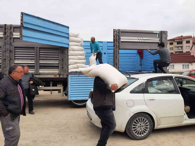 Arıcılara 135 Ton Kristal Şeker Dağıtıldı