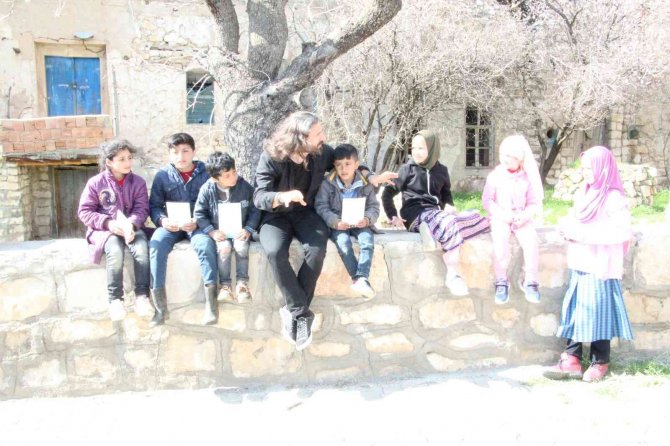 10 Yılda 10 Bin Çocuğa Ulaştı, Hedefi Çocukları Topluma Kazandırmak