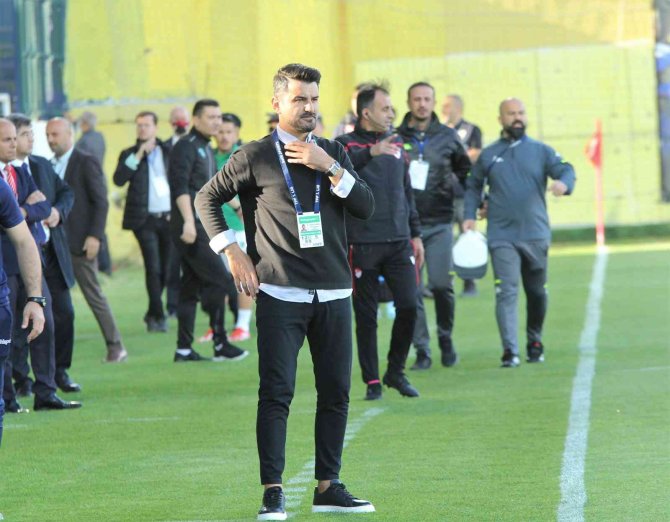 Spor Toto 1. Lig: Menemenspor: 1 - Kocaelispor: 1