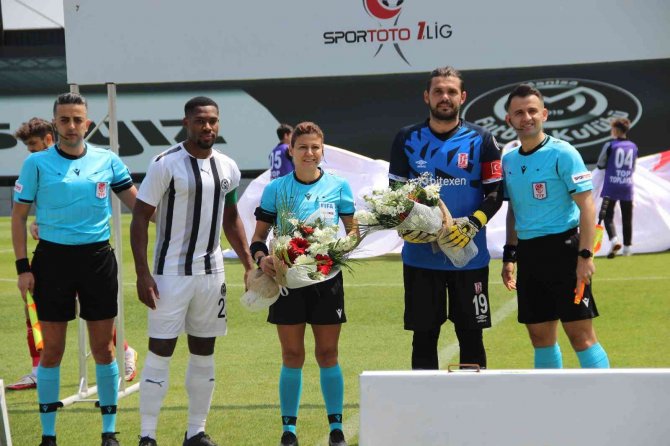 Spor Toto 1. Lig: Manisa Fk: 3 - Balıkesirspor: 0