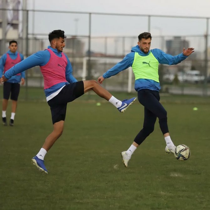 Afyonspor, Bayburt Özel İ̇darespor Maçı Hazırlıklarına Başladı