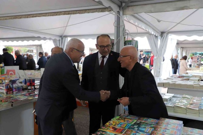 Turgutlu’da 3. Kitap Günlerin Törenle Başladı