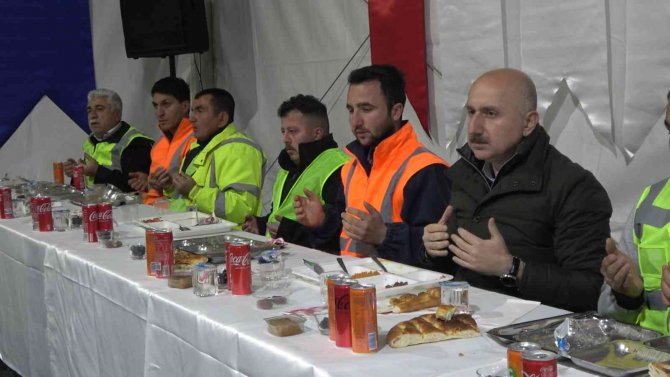 Bakan Karaismailoğlu: "Demiryolu Ağımızı 2053’de 28 Bin 590 Kilometreye Hedefledik"