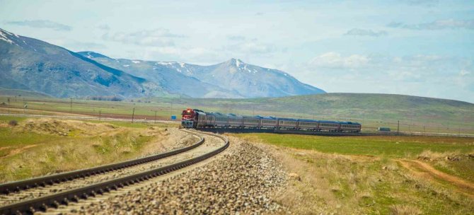 İ̇stanbul-sofya Ekspresi 25 Nisan’da Yeniden Seferlere Başlıyor
