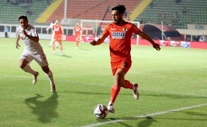 Ziraat Türkiye Kupası: A. Alanyaspor: 1 - Dg Sivasspor: 1 (İ̇lk Yarı)