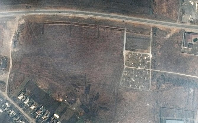 Mariupol’de Toplu Mezarlar Uydu Fotoğraflarıyla Tespit Edildi