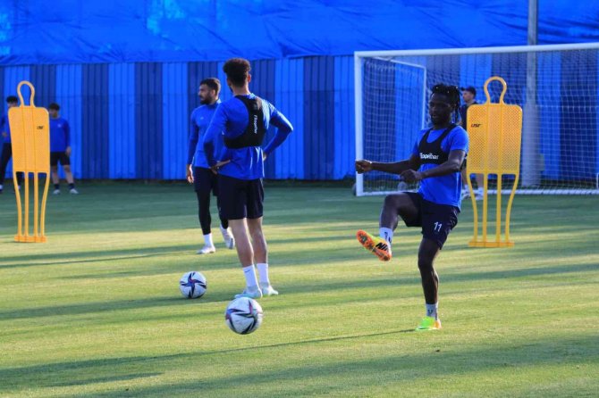 Adana Demirspor, Trabzonspor Maçına Avrupa Hedefiyle Hazırlanıyor