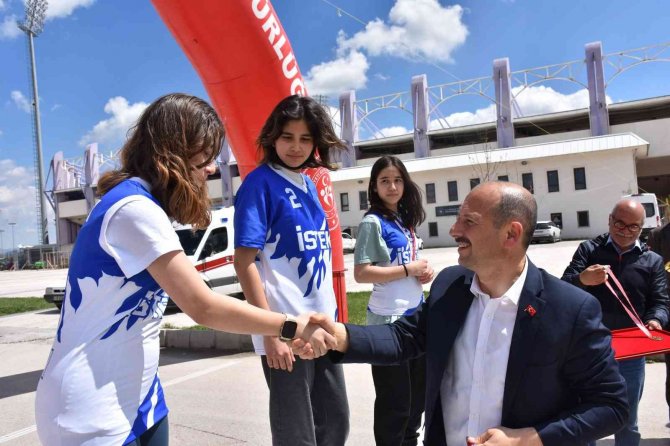 Afyonkarahisar’da Okullar Arası Bisiklet Yarışları Tamamlandı
