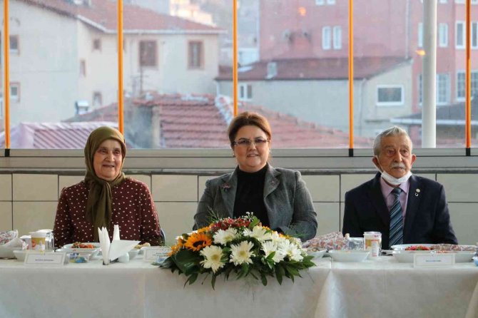Bakan Derya Yanık: "İ̇nsan Doğasına Uygun Mekanlarda Hizmet Sunmayı Önceliyoruz"