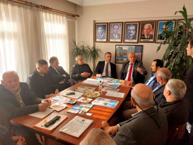 Başkan Alemdar Ve Tever Serdivanlılarla Buluştu