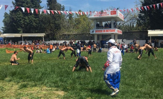 Altınova Hersek Er Meydanı, Bu Yıl Gece Şenlenecek