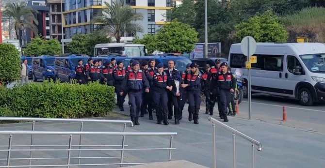 Alanya’da Uyuşturucu Operasyonu: 9 Gözaltı