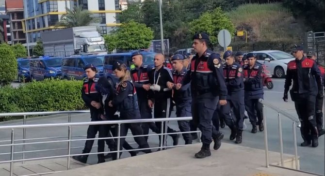 Alanya’da Uyuşturucu Operasyonu: 9 Gözaltı