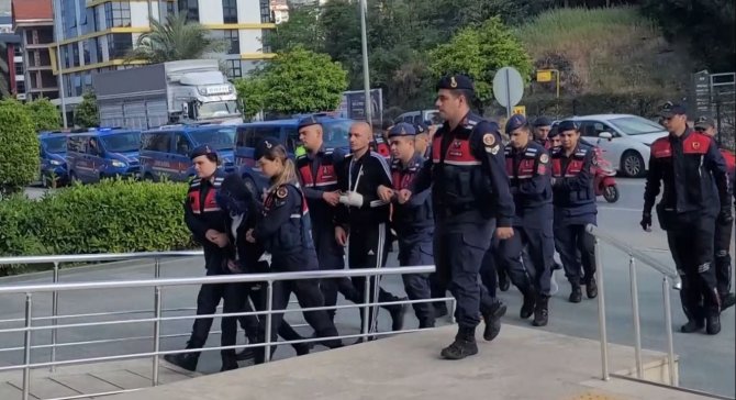 Alanya’da Uyuşturucu Operasyonunda 7 Tutuklama
