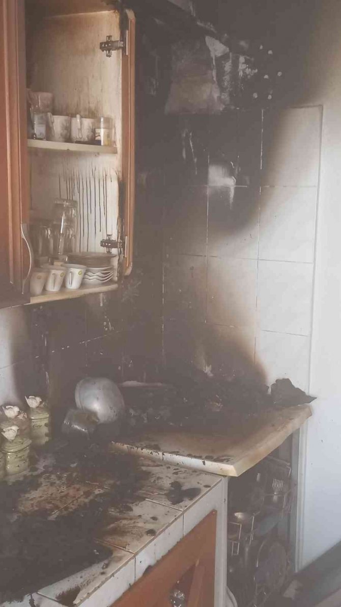 Ocakta Unutulan Yemek, Hastanelik Etti