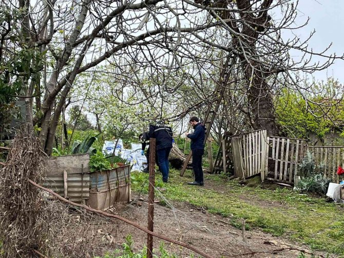 Dinamit Ve El Yapımı Patlayıcılarla Yakalanan 4 Kişi Tutuklandı