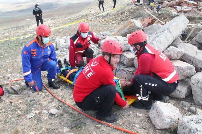 5.7’lik Deprem Tatbikatı Gerçeği Aratmadı