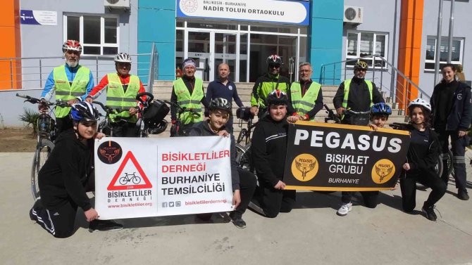 Balıkesir’de Öğrenciler Bisiklet Şenliğinde Buluştu