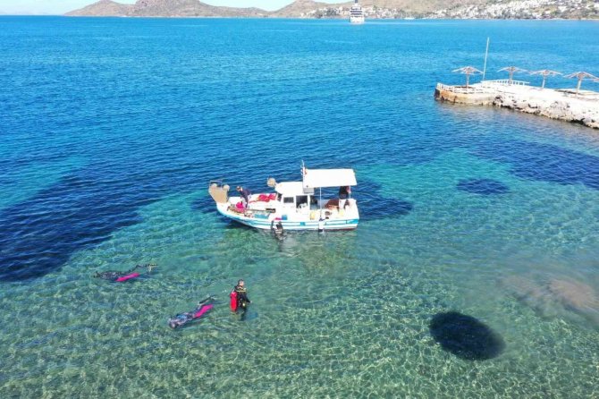 Yalıkavak’ta Denizden 460 Kilo Atık Çıkarıldı