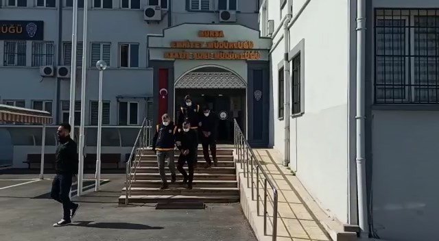 Bursa’da Araç Fareleri Kovalamaca Sonucu Yakayı Ele Verdi
