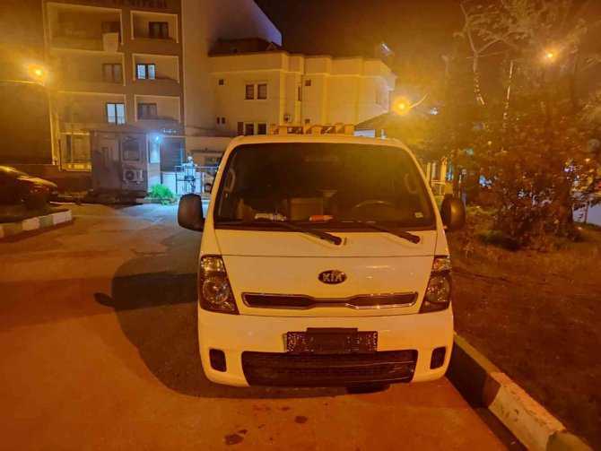 Bursa’da Gece Kartalları Hırsızı Suç Üstü Yakaladı