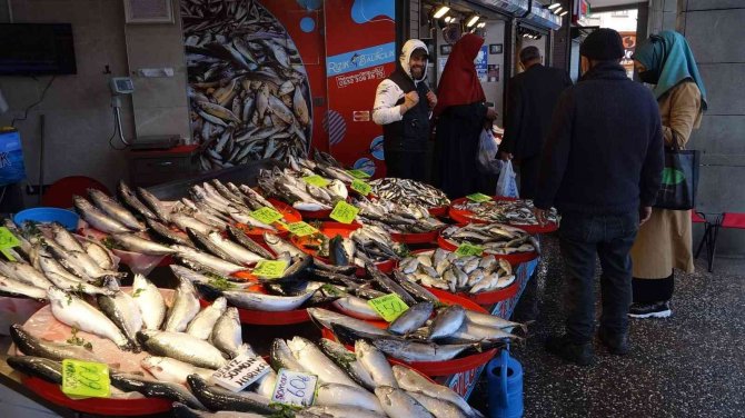Balık Av Sezonu Sonrasında Tezgâhlar Kültür Balıklara Kaldı