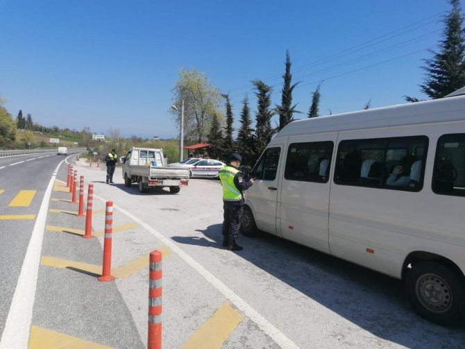 Düzce’de 11 Araç 5 Sürücü Trafikten Men Edildi