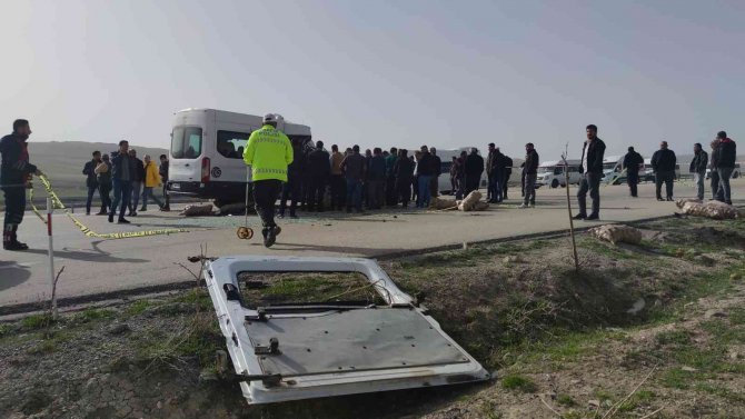 Van’da Trafik Kazası; 9 Yaralı