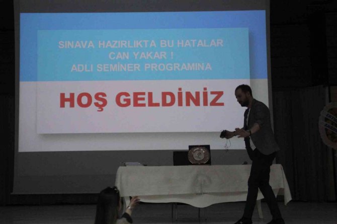 Yks’ye Hazırlanan Öğrencilere Sınav Öncesi Motivasyon Semineri