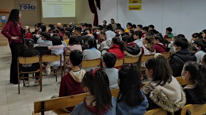 Erzincan’da Öğrencilere Suçtan Korunma Yöntemleri Anlatıldı