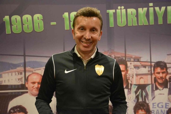 Evren Turhan: “Eskiden Para Yok, Kalite Vardı. Şimdi Para Var, Kalite Yok”