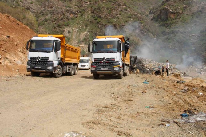 Şemdinli’de Vahşi Çöp Depolama Alanı Kaldırılıyor