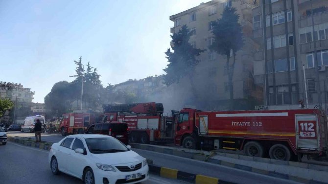 Hatay’da Hurdalıkta Çıkan Yangın Söndürüldü