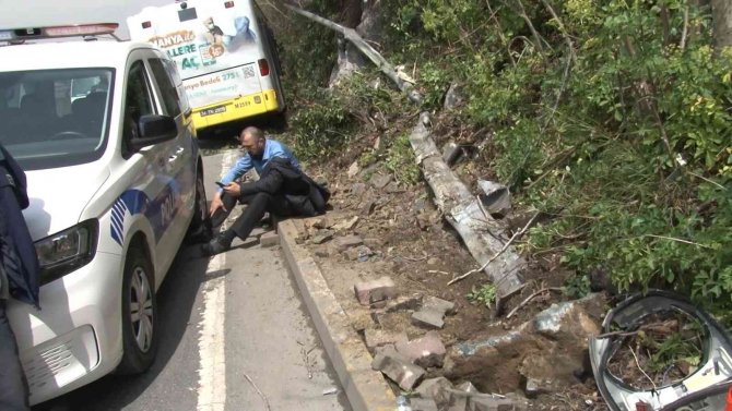 Beykoz’da İ̇ett Otobüsü Kayalıklara Daldı: 6 Yaralı