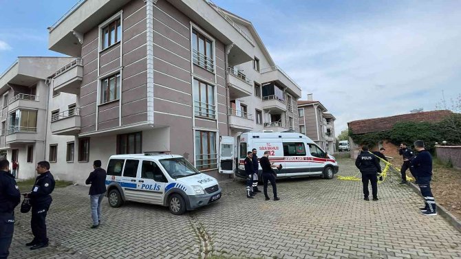 Cam Silerken 3. Kattan Düşen Yaşlı Kadın Öldü