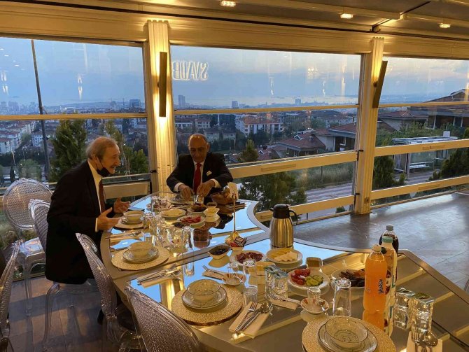İ̇to Meclis Üyesi Mustafa Manav: "Bu Seçimin Ertelenmesi Galatasaray’a Kaostan Başka Bir Şey Kazandırmayacak"