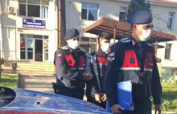 İ̇zmir’de 15 Ay Önce İşlenen Cinayetin Zanlısı Yakalandı