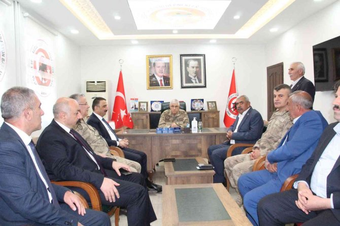 Orgeneral Çetin, Siirt’te Temaslarda Bulundu