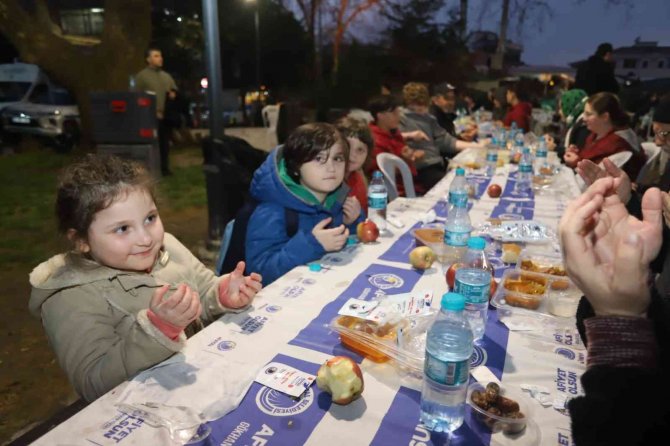 Kartallılar Ramazan’ı Doy Doya Yaşıyor