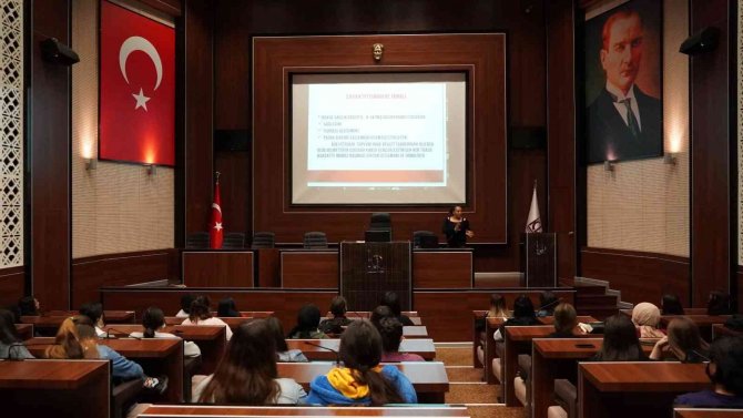 Keçiören Belediyesi’nden Öğrencilere Kişisel Gelişimi Eğitimi