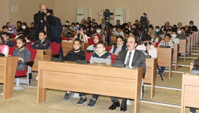 Başkan Altay: “Yarınlarımız İçin Şehrimizi Çocuklarla Birlikte Yönetiyoruz”