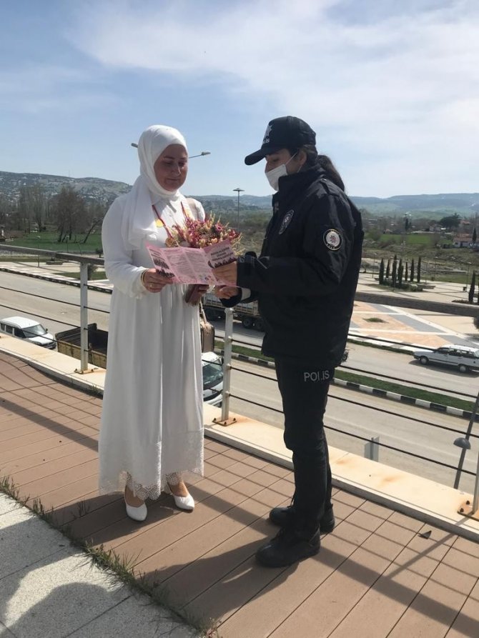 Selendi Polisinden Şiddete Karşı Bilgilendirme
