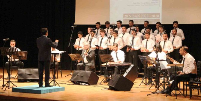 Mskü’de İ̇lahi Dinletisi