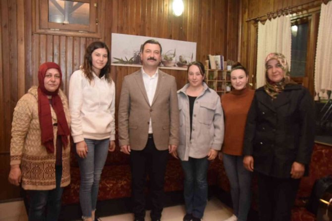 Savaştepeli Gençler Mhp’ye Üye Oldu