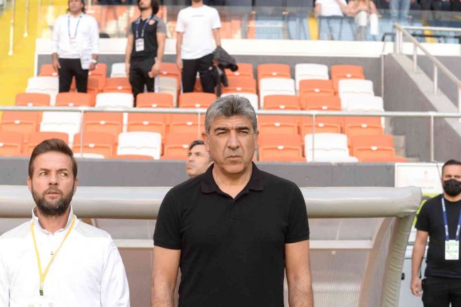 Spor Toto 1. Lig: Adanaspor: 0 - Samsunspor: 0 (İ̇lk Yarı Sonucu)