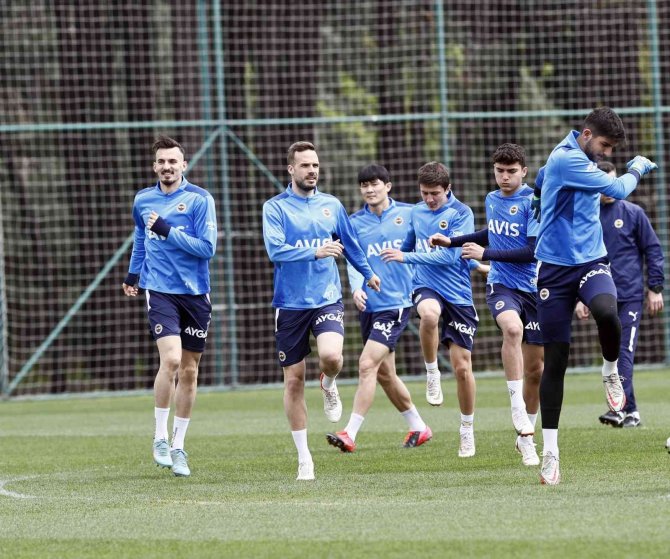 Fenerbahçe’de Çaykur Rizespor Maçı Hazırlıkları Tamamlandı