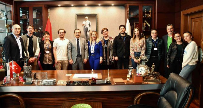 Melih Savaş Yaşam Köyü, 6 Farklı Ülkeden Gelen Misafirlerinden Övgü Aldı