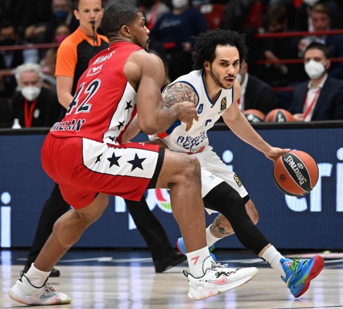 Thy Euroleague: Olimpia Milano: 73 - Anadolu Efes: 66