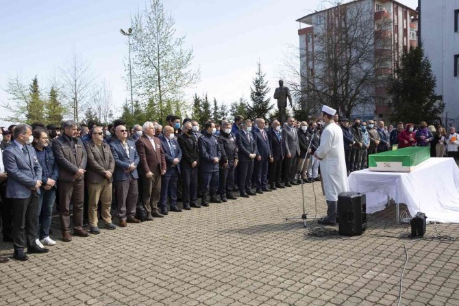 Giresun’da Vefat Eden Akademisyene Veda