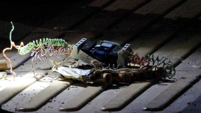 Temizlik Görevlileri Fark Etti, Polis Alarma Geçti: Tokat’ta Dinamit Görünümlü Saat Paniği